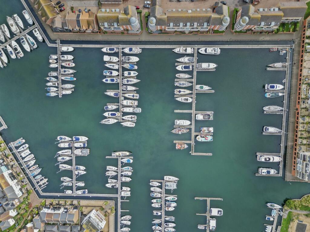 Additional property image - Phoenix Drive, Eastbourne