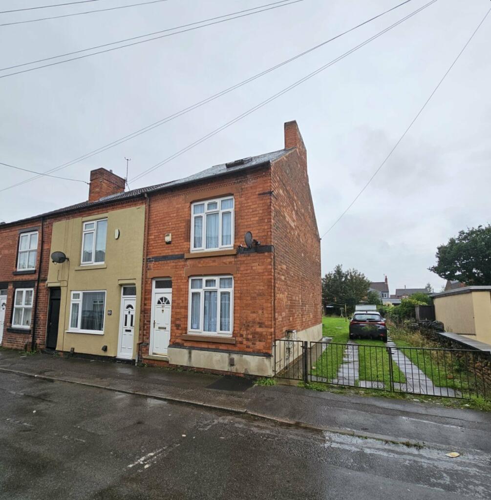 3 bedroom end of terrace house for sale in Mason Street, Suttonin