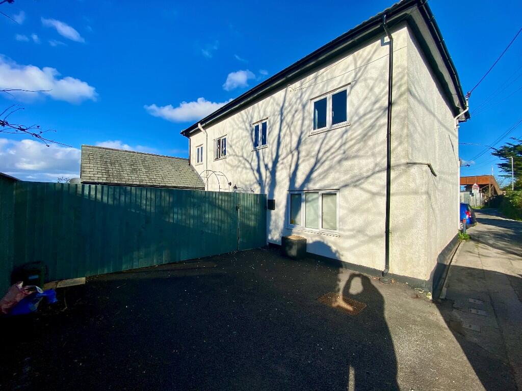 Main image of property: VEAN ROAD, CAMBORNE. GROUND FLOOR TWO BEDROOM FLAT