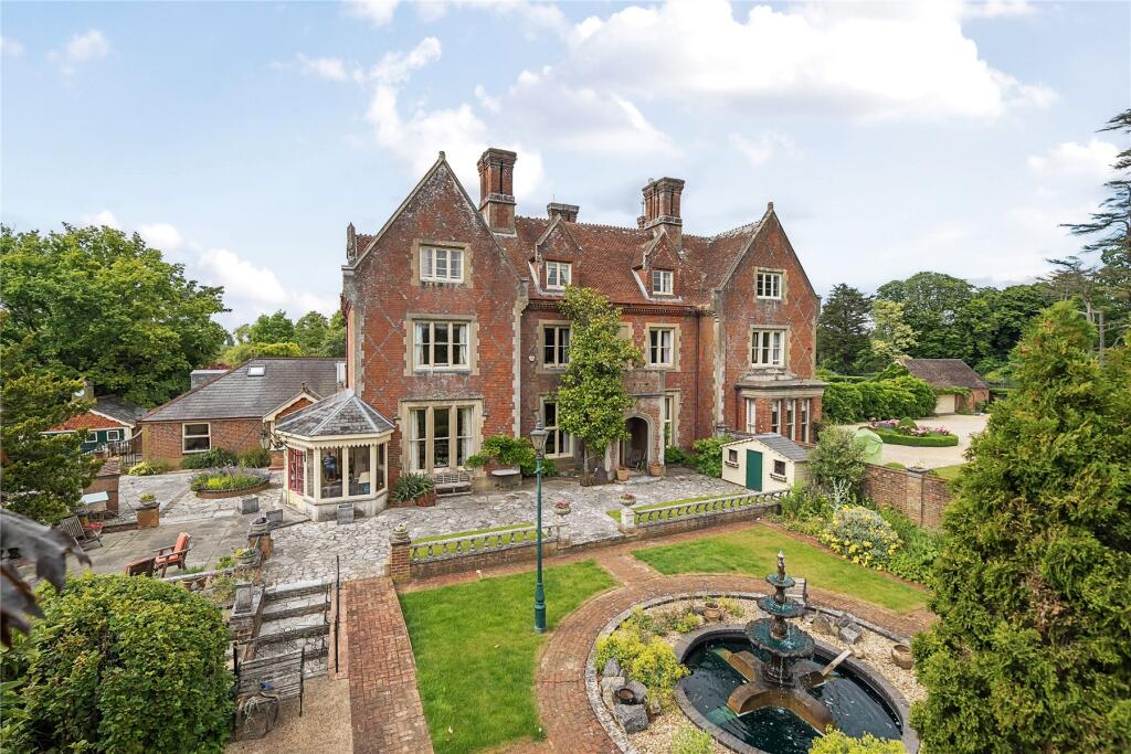 Main image of property: Manor Lane, Timsbury, Romsey, Hampshire, SO51