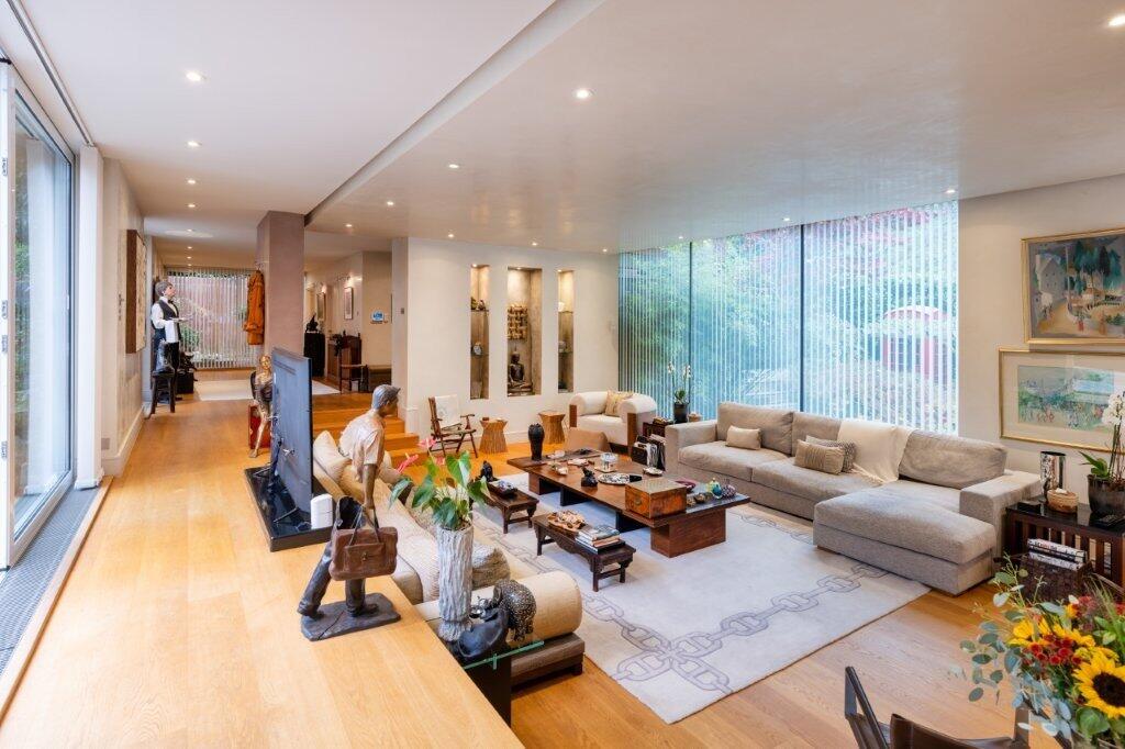 Main image of property: Spaniards End, London