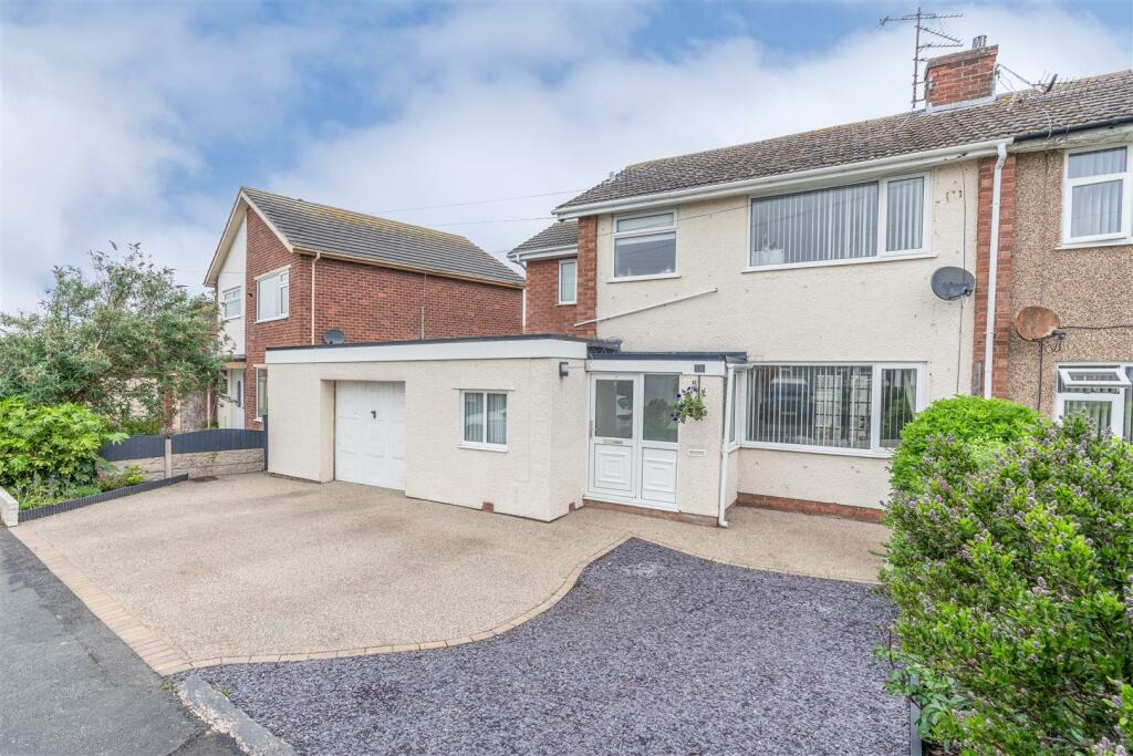 4 bedroom semidetached house for sale in Min Y Don, Abergele, LL22
