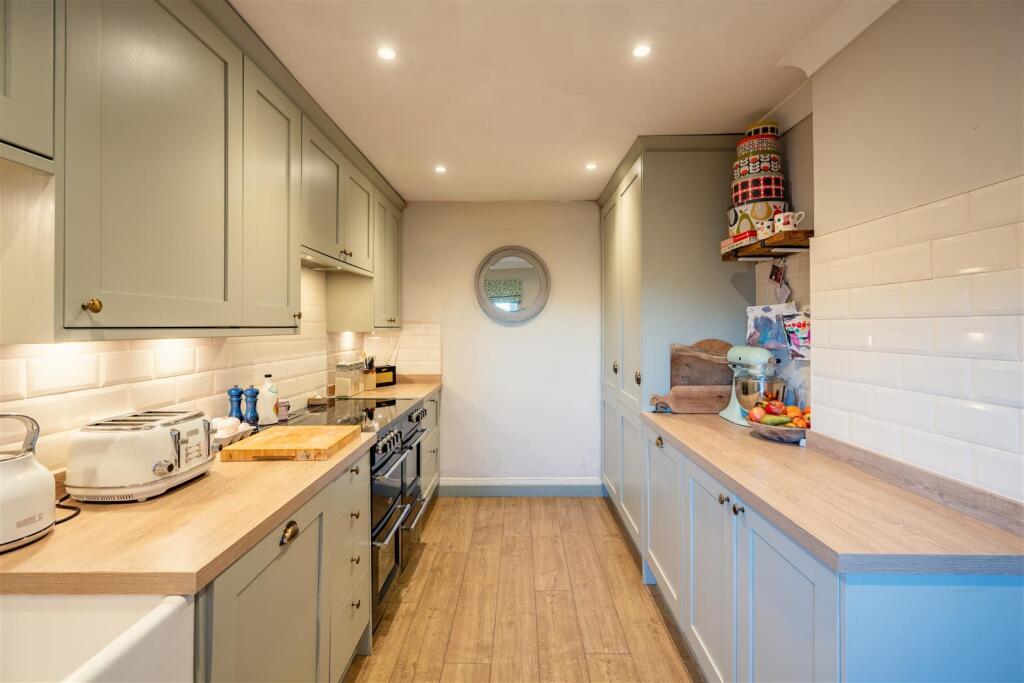 Additional property image - Deeside Lane, Sealand, Chester