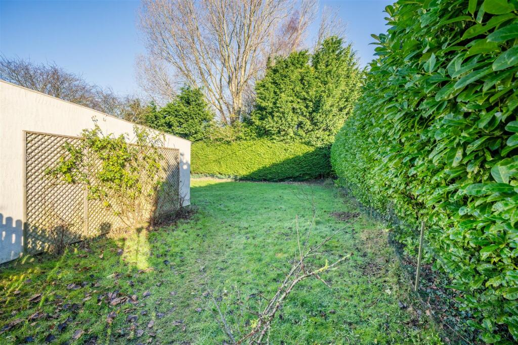 Additional property image - Deeside Lane, Sealand, Chester