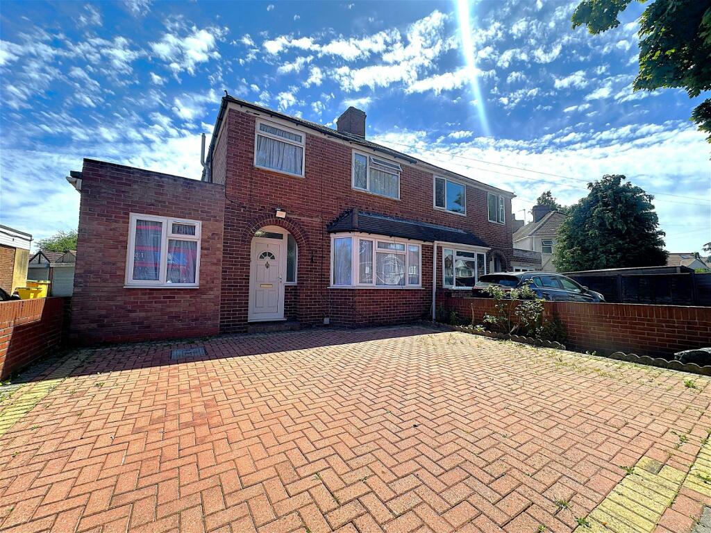 5 bedroom semi-detached house