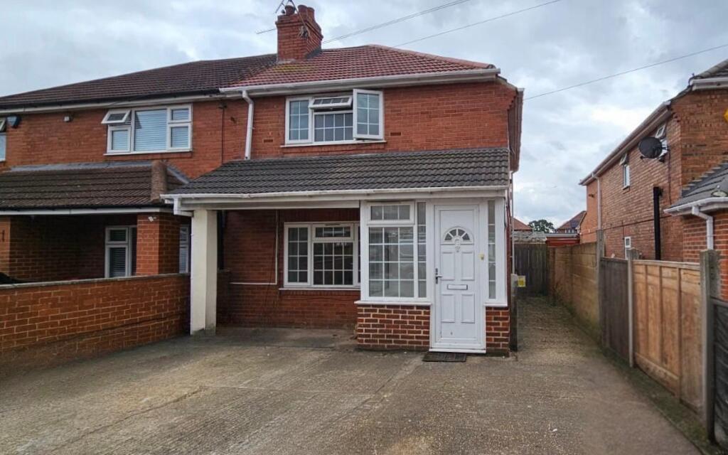 Main image of property: Essex Avenue, Slough, SL2 1DR