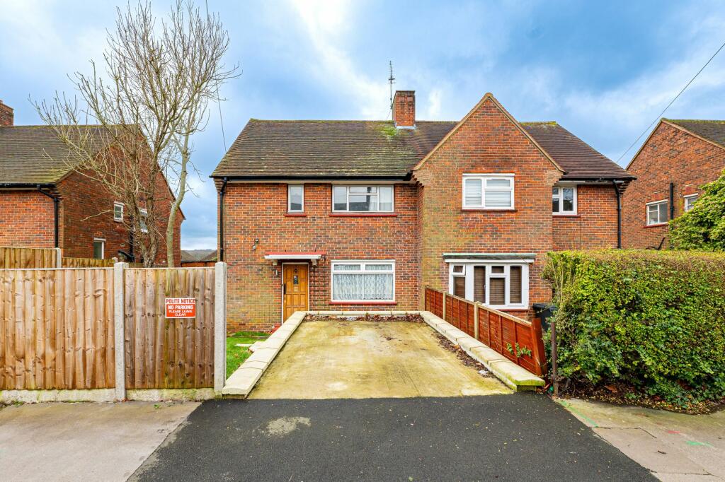 Main image of property: Heathfield Vale, South Croydon, CR2