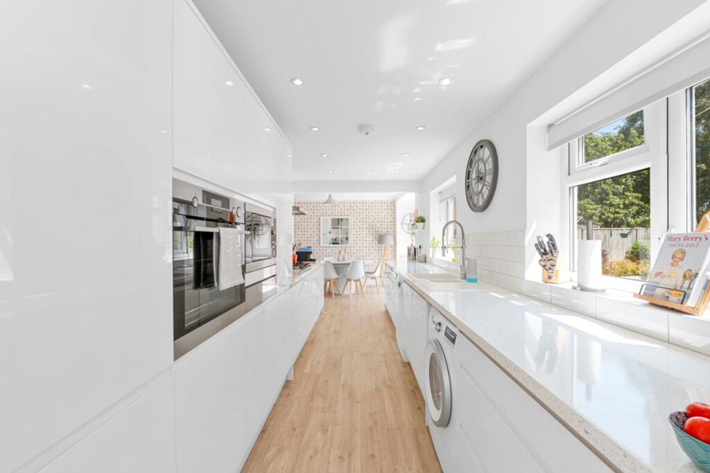 Main image of property: Hamsey Green Gardens, Warlingham, CR6
