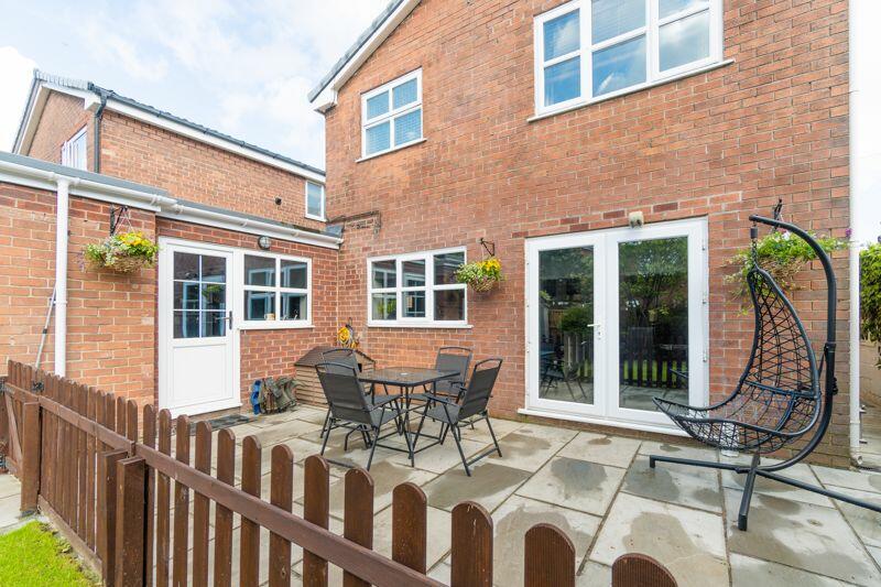 3 bedroom detached house for sale in Greenfield Avenue, Parbold, WN8