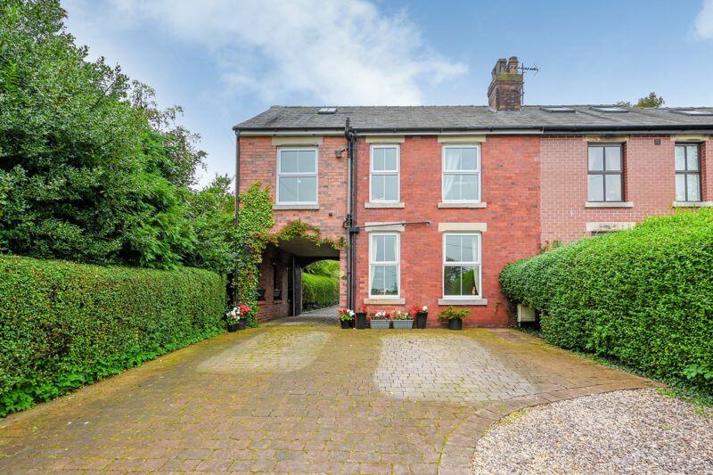 4 bedroom semidetached house for sale in Andertons Mill, Mawdesley, L40