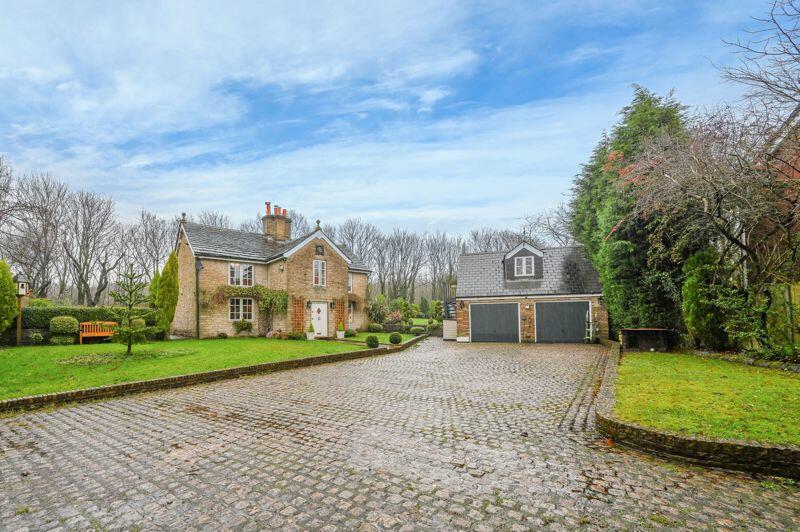 3 bedroom detached house for sale in Elmers Green Lane, Skelmersdale, WN8