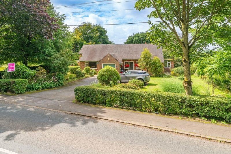3 bedroom detached bungalow for sale in Hall Lane, Lathom, L40