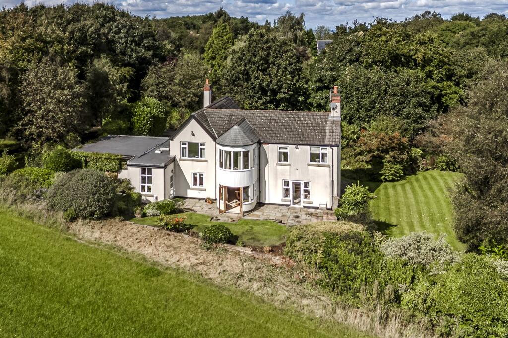 Main image of property: Broadhey Lane, Wrightington, WN6