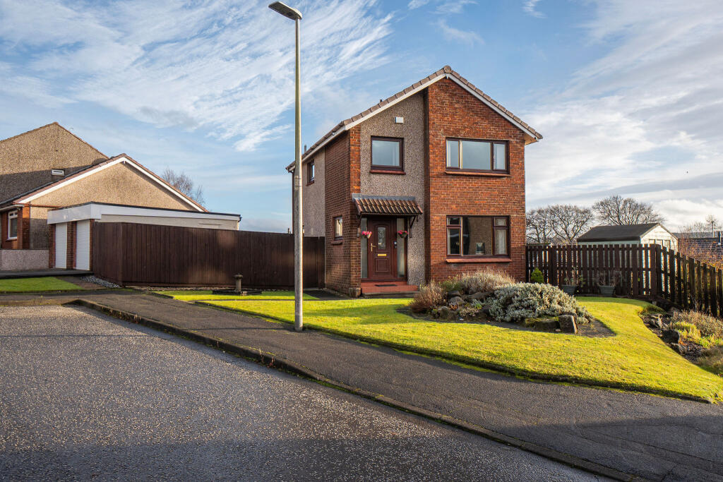 Main image of property: Dunvegan Place, Bonnybridge FK4