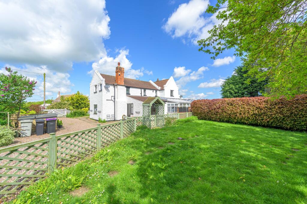 4 bedroom detached house for sale in Church End, Winthorpe, PE25