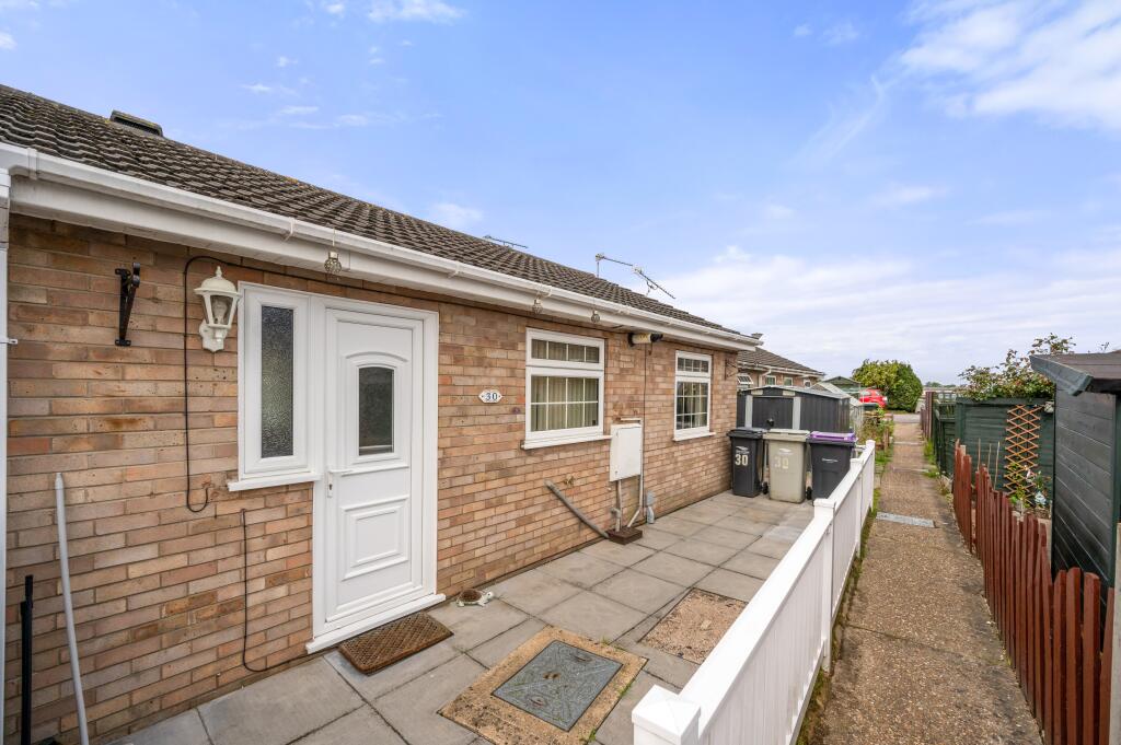 2 bedroom bungalow for sale in Langton Court, Skegness, PE25