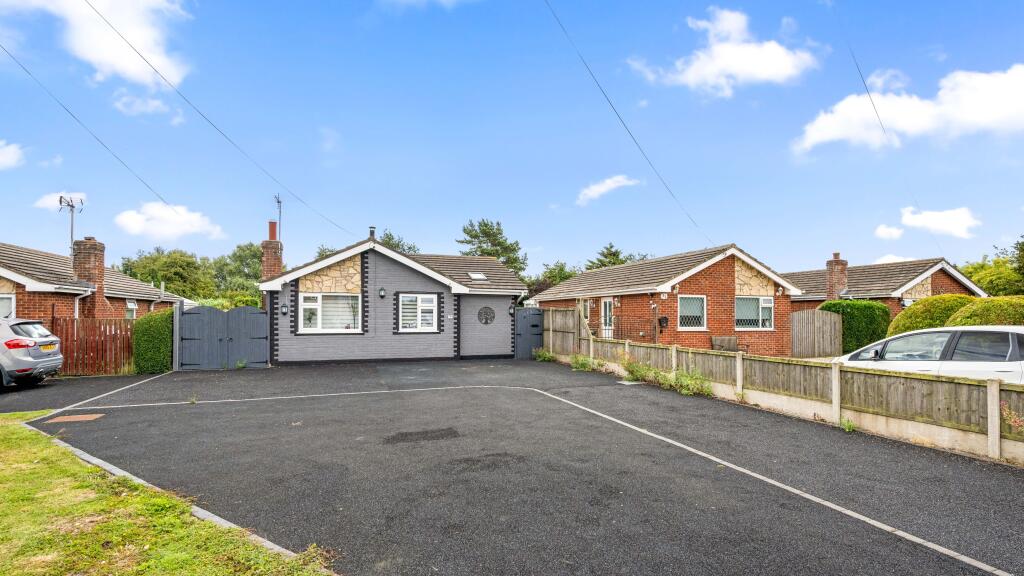 Main image of property: South End, Hogsthorpe, PE24