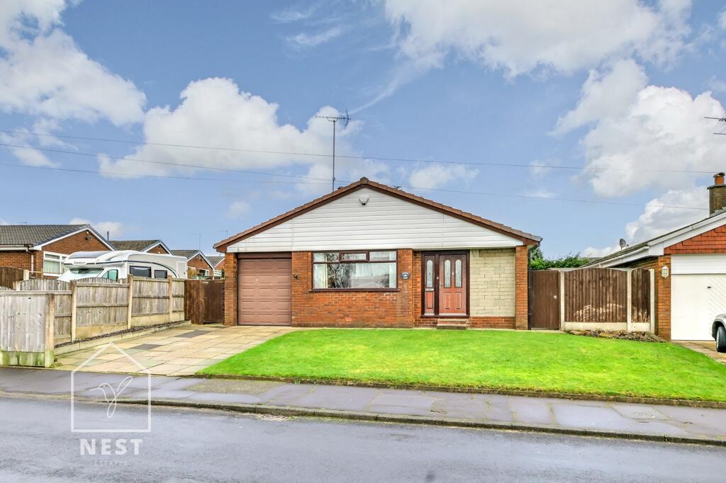2 bedroom detached bungalow for sale in Lynnwood Drive, Rochdale