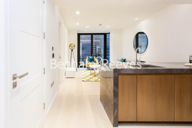 Main image of property: Lincoln Square, Portugal Street, WC2A