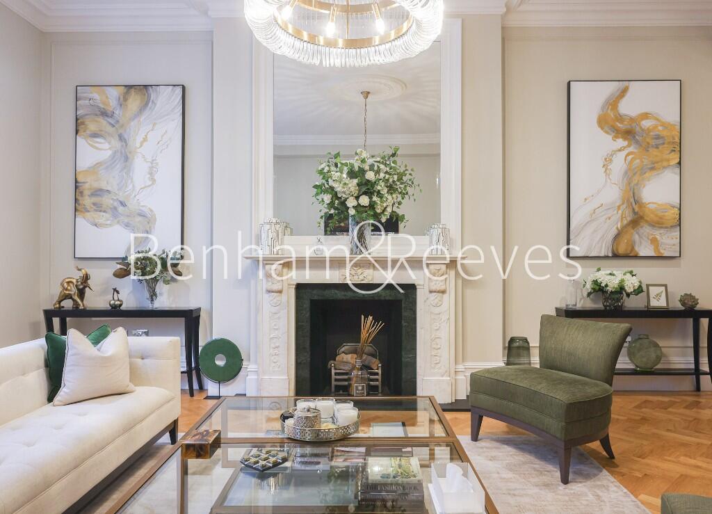 Main image of property: Henrietta Steet, Covent Garden, WC2E