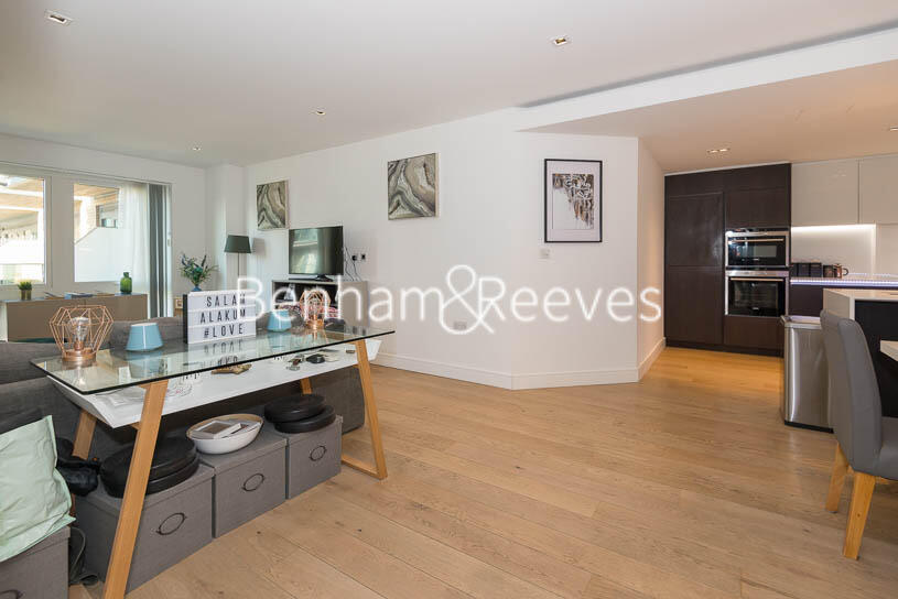 Main image of property: Kew Bridge Road, Brentford, TW8