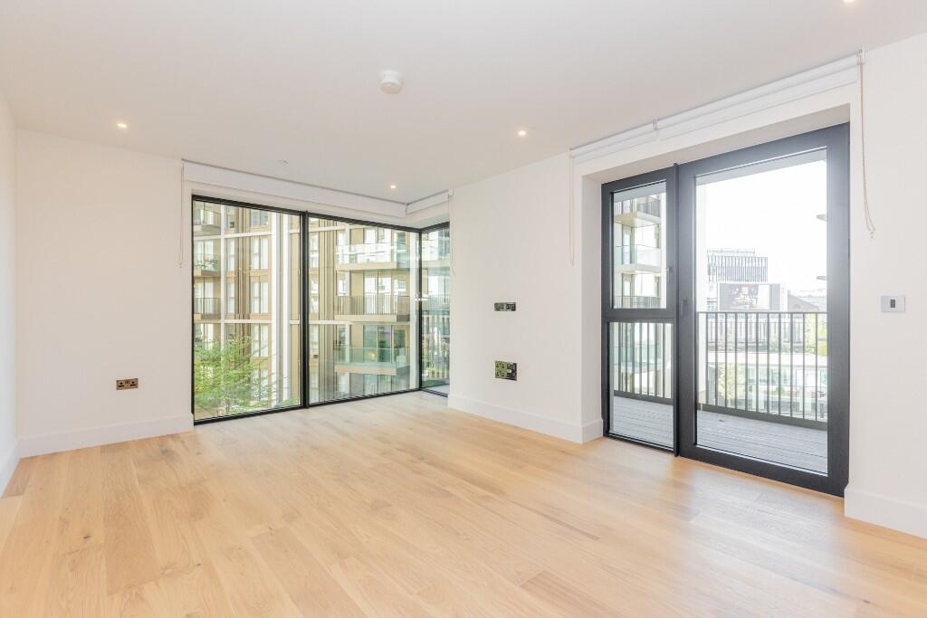 Main image of property: White City Living, Westmont Apartments, Fountain Park Way, White City, W12