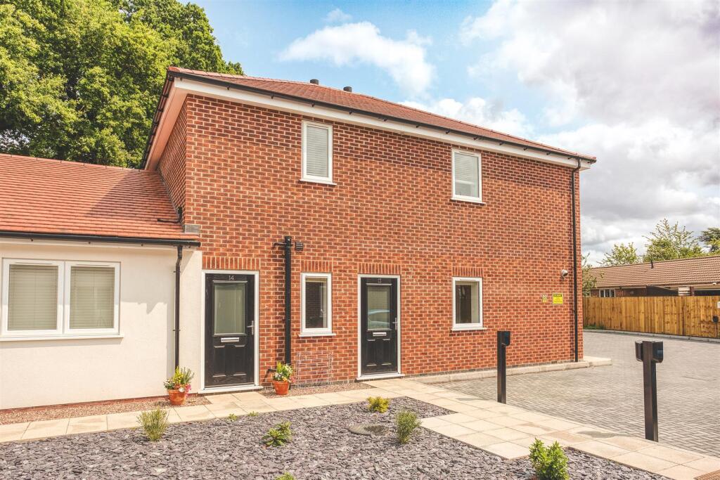 Main image of property: Manor Road, Littleover, Derby