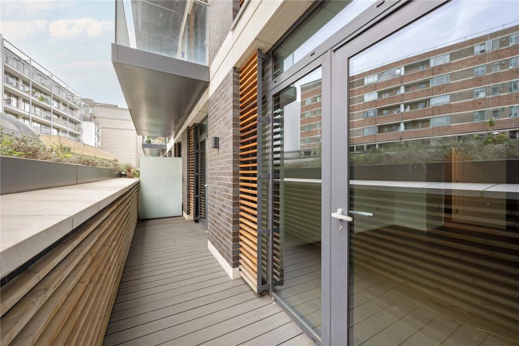 Main image of property: Nightingale Lane, Clapham South, SW4