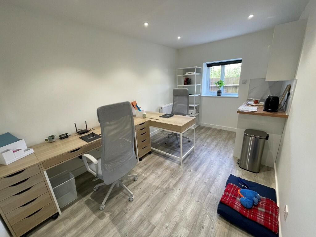 Main image of property: West Kingsdown, TN15