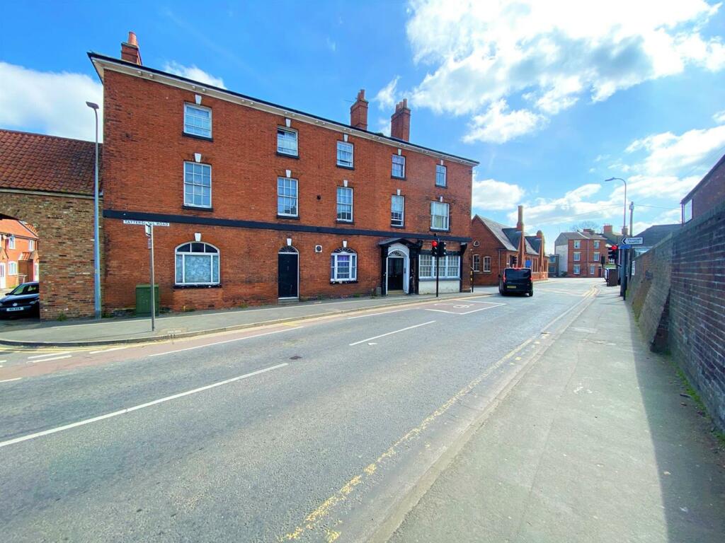 1 bedroom flat for sale in Tattershall Road, Boston, PE21