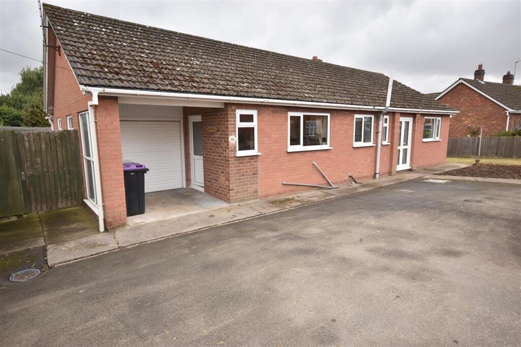 Main image of property: High Street, Tattershal, Lincoln