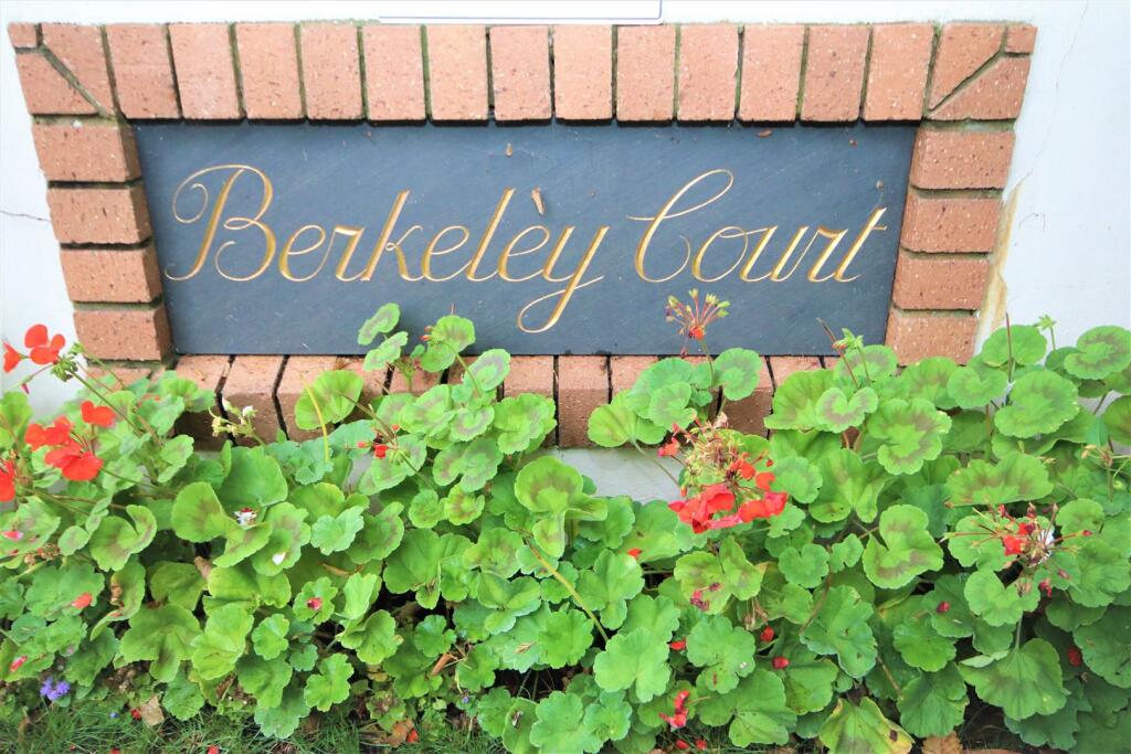 1 bedroom flat for sale in Moorside Road, West Moors, Ferndown, BH22