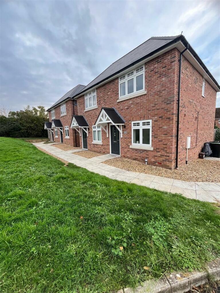 2 bedroom semidetached house for sale in Knights Close, Blandford St