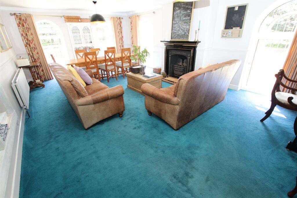 Additional property image - Stapehill Road, Wimborne