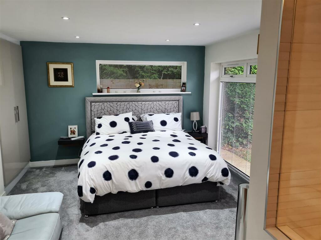 Additional property image - Rushall Lane, Lytchett Matravers, Poole