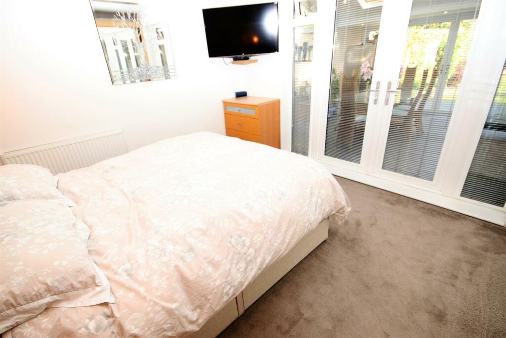 Additional property image - Rushall Lane, Lytchett Matravers, Poole