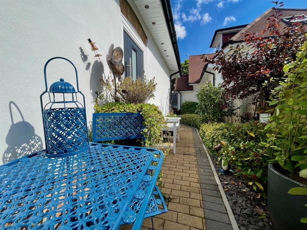 Additional property image - Stour Gardens, Bournemouth
