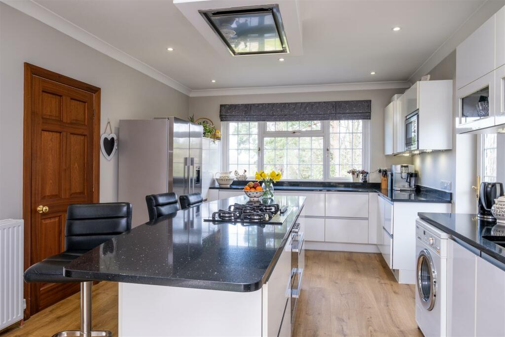 Additional property image - Rushall Lane, Lytchett Matravers, Poole