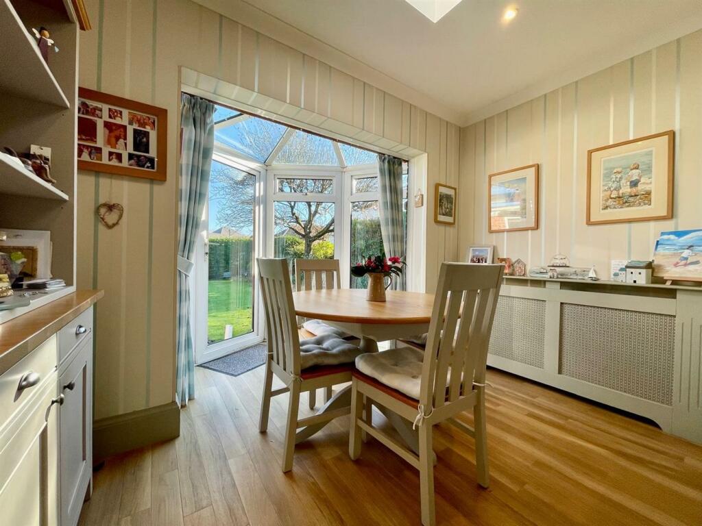 Additional property image - Oakley Hill, Wimborne