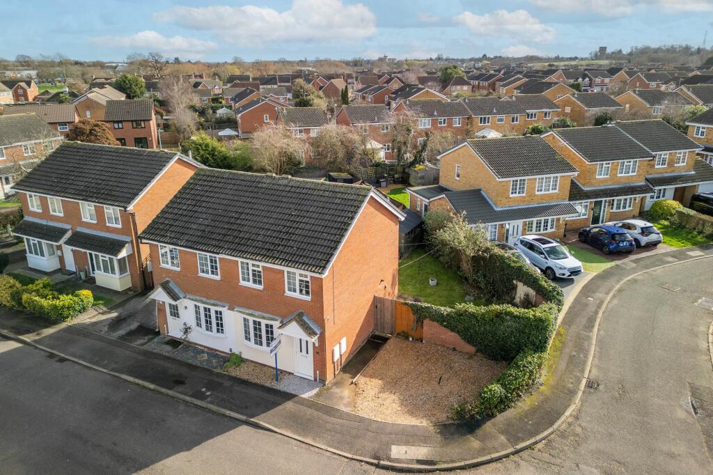 2 bedroom semidetached house for sale in Thirlmere, Stukeley Meadows