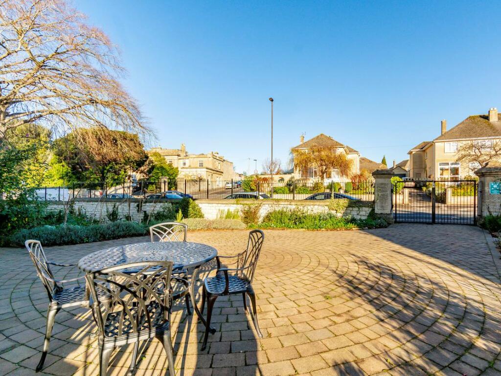 Additional property image - Newbridge House, 169 Newbridge Hill, Bath, BA1 3PX