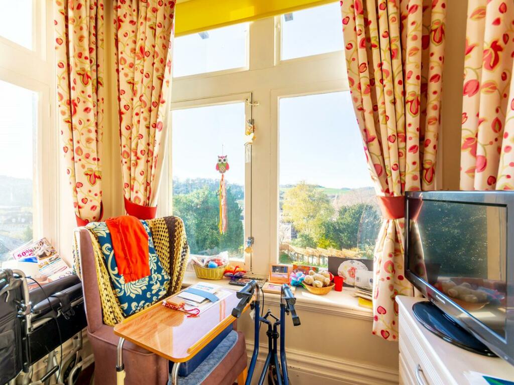 Additional property image - Newbridge House, 169 Newbridge Hill, Bath, BA1 3PX