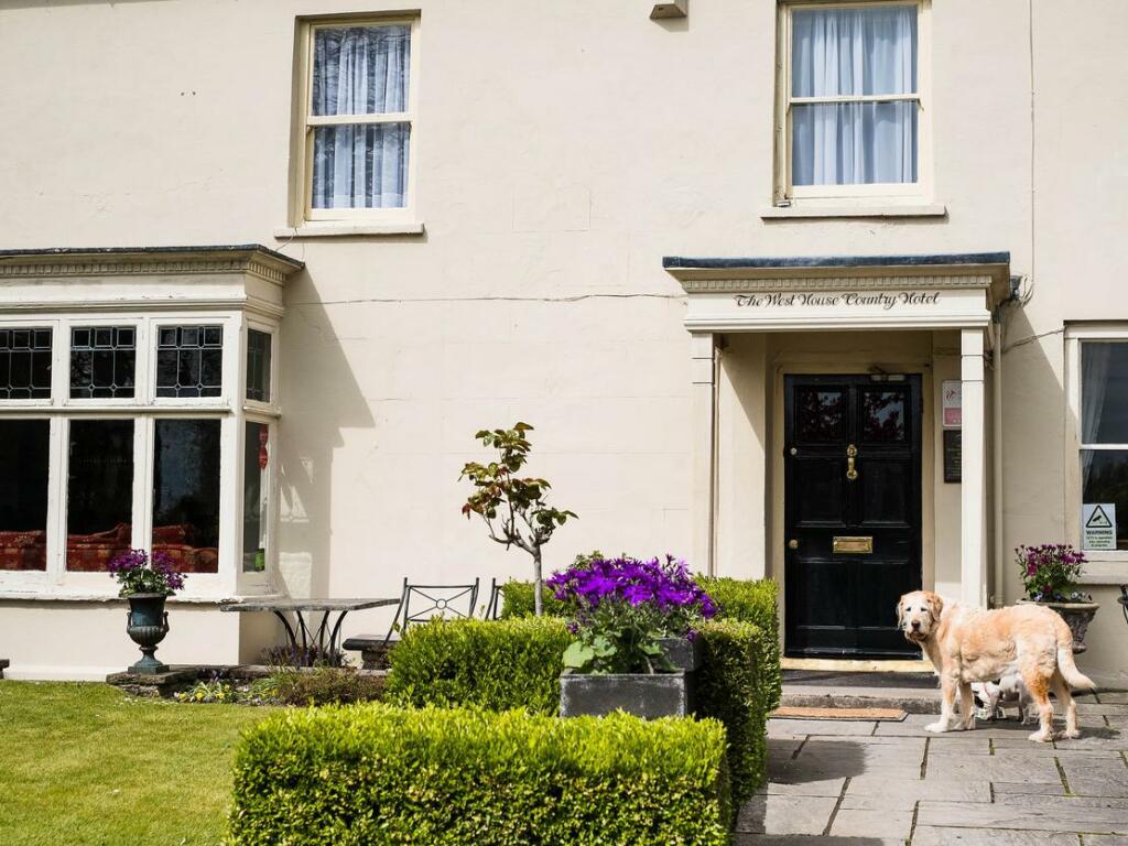 Additional property image - The West House, West Street, Llantwit Major, Wales, CF61 1SP