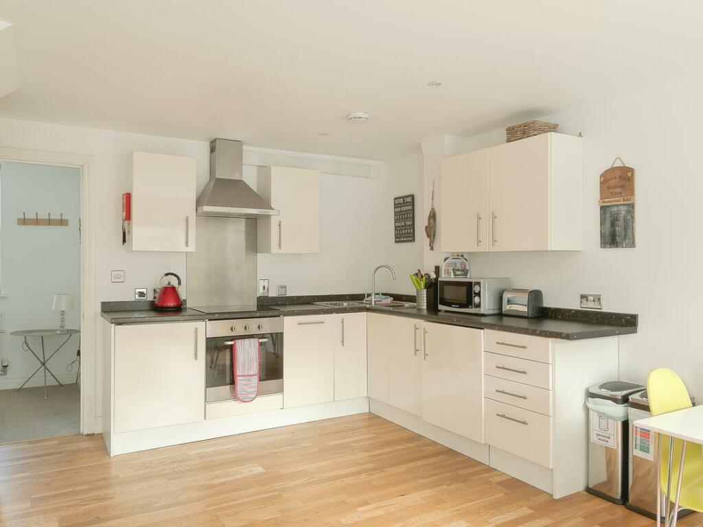 Additional property image - Bath Breaks, 16 James Street West, Bath, BA1 2BT