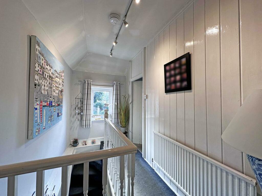 Additional property image - The Gatekeeper, Canterbury Road,
Etchinghill, Folkestone, Kent, CT18 8DE