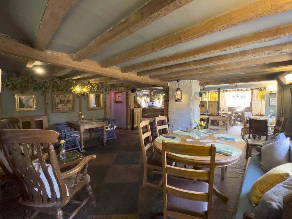 Additional property image - The Gatekeeper, Canterbury Road,
Etchinghill, Folkestone, Kent, CT18 8DE
