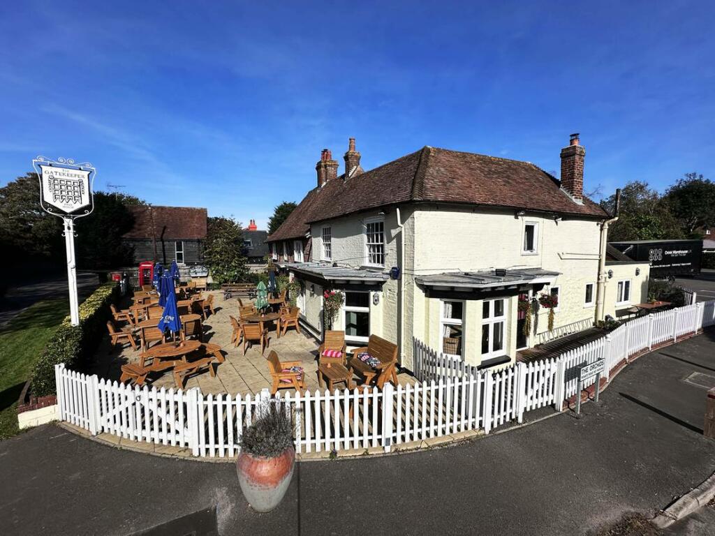 Additional property image - The Gatekeeper, Canterbury Road,
Etchinghill, Folkestone, Kent, CT18 8DE