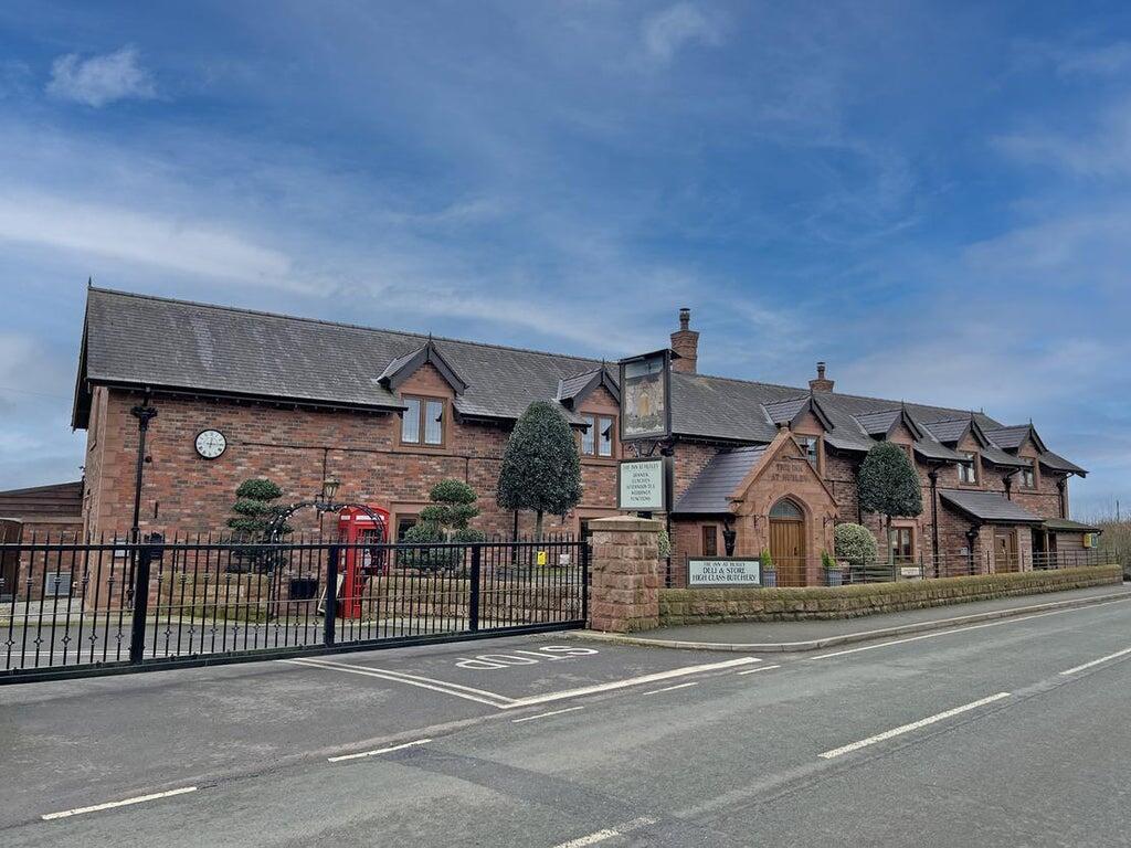 Main image of property: Inn at Huxley, Huxley Lane, Chester, CH3 9BG