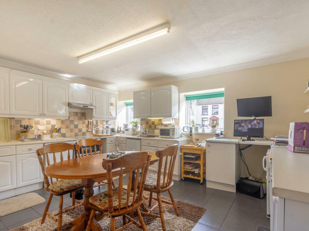 Additional property image - Molly O'D's, 20 -26 High StreetGilfach Goch, Porth, CF39 8SP