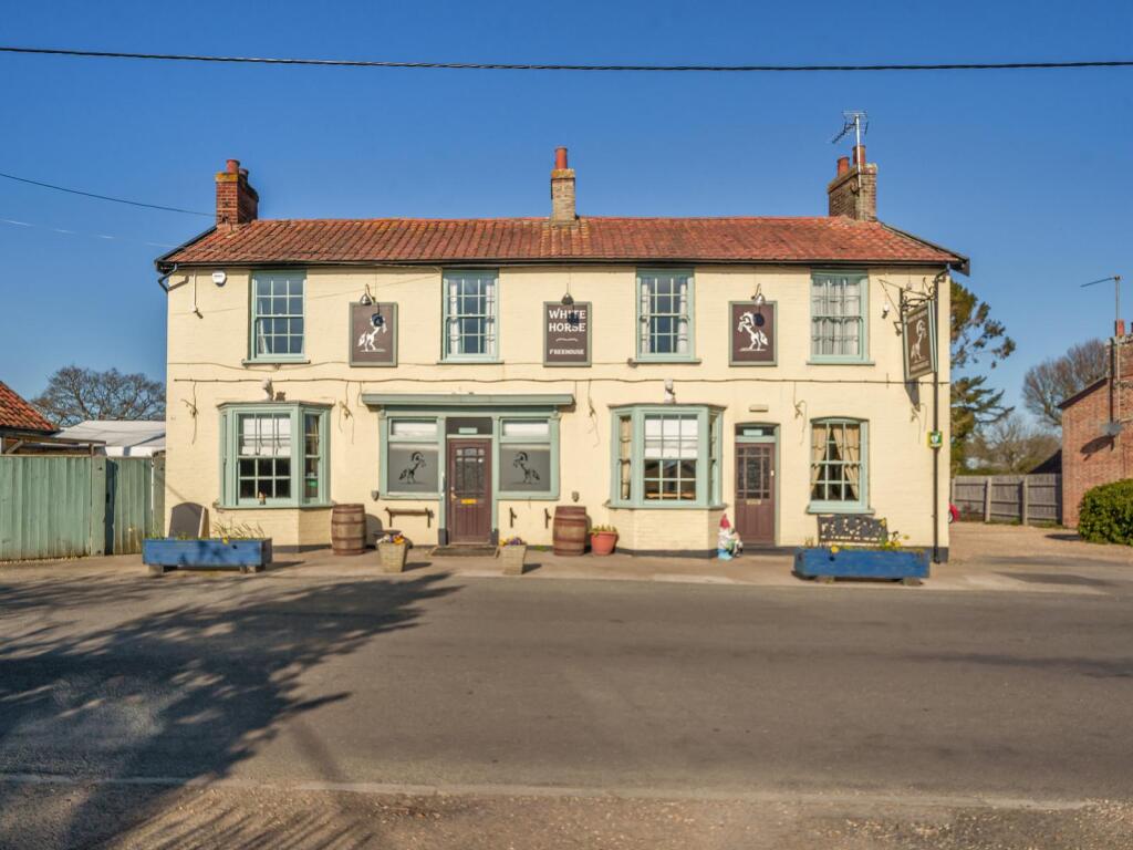 Main image of property: The White Horse, 15 Bucklesham Road, Kirton,, Ipswich, IP10 0NX